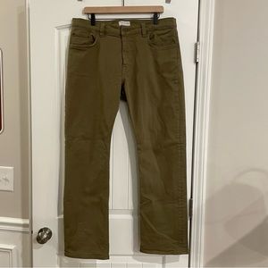 Tecovas Men’s everyday standard twill jeans in olive. Size 36x32